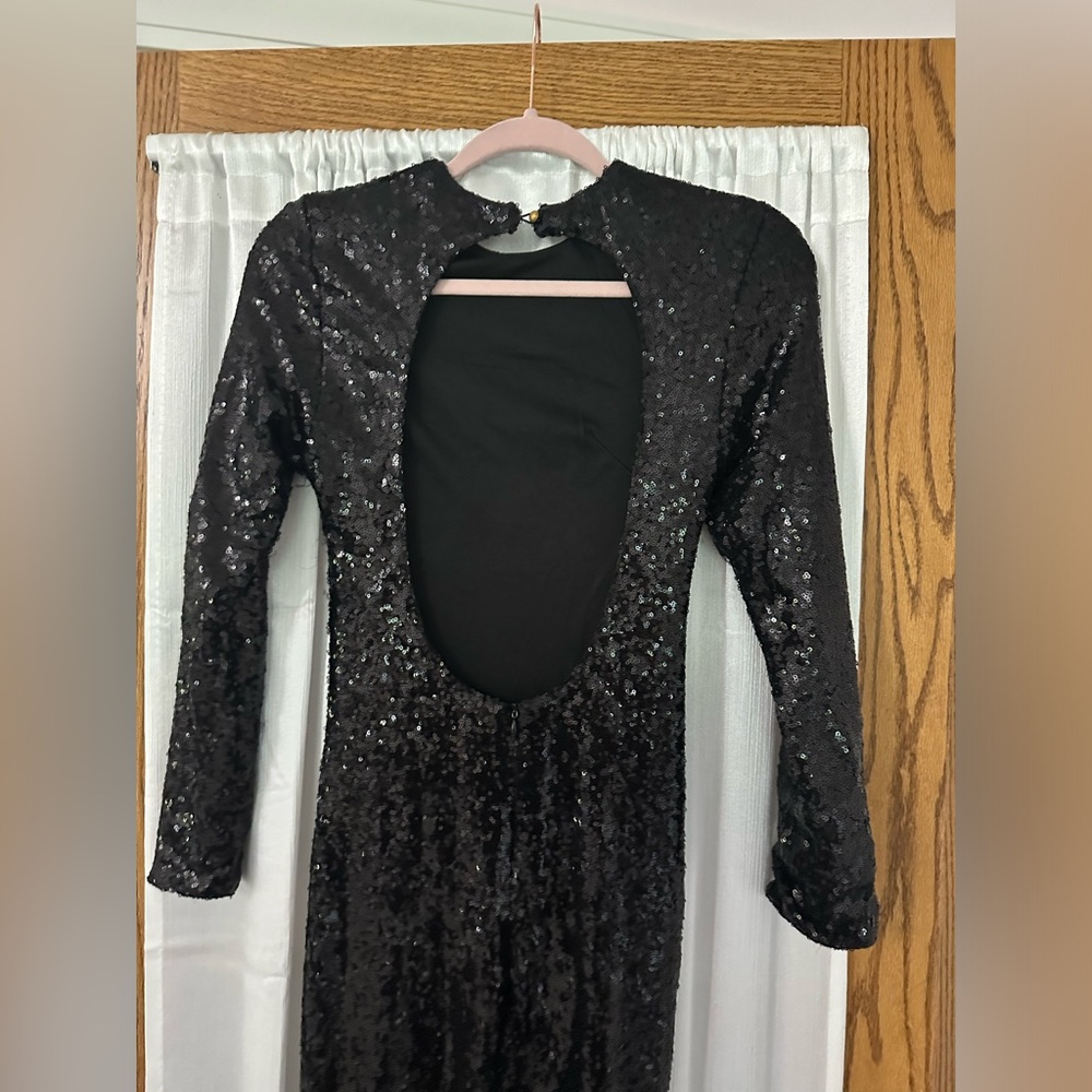 black sequin maxi dress - Picture 3 of 4